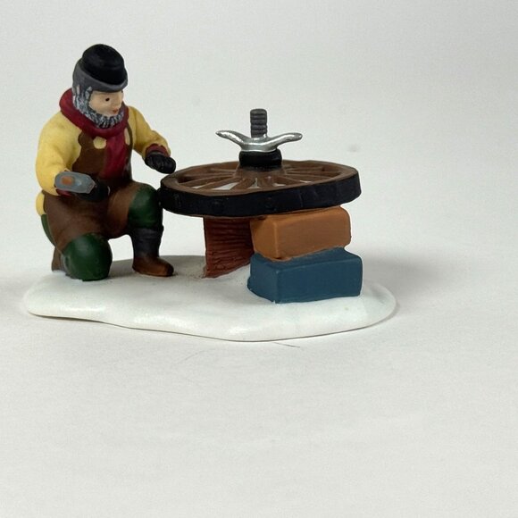 Charming Hand-Painted Vintage Figurines  Wheelwright Craft Scene Collectibles  N - Picture 5 of 8